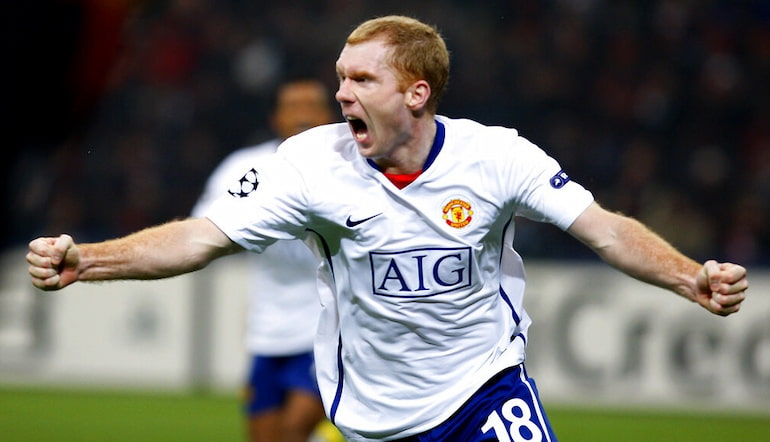 The Andrea Pirlo vs Paul Scholes argument rages on