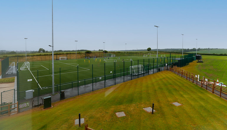 Mansfield Town - All Weather Tony Incenzo Diary of a Groundhopper