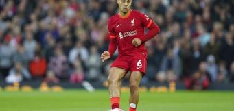 Thiago Midfield Maestros