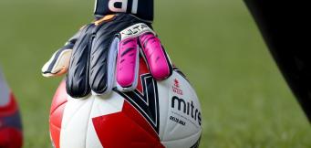 Goalkeeper gloves worn by Jordan Pickford