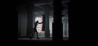 Jake Paul vs Mike Tyson