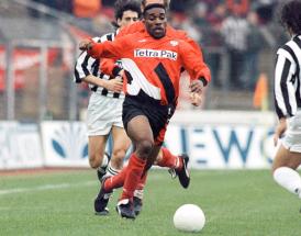 Jay Jay Okocha - Football Magicians