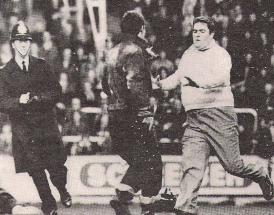 Hero QPR fan at dog show