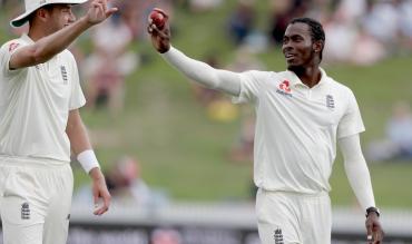 Jofra Archer Stuart Broad Ashes England Cricket