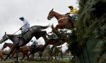 National Hunt biggest events Aintree