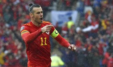 Gareth Bale vs Ryan Giggs is a debate