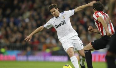 Xabi Alonso midfielders