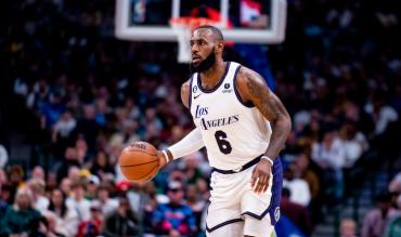 What are the main basketball rules and how to play