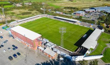 How much do National League footballers earn