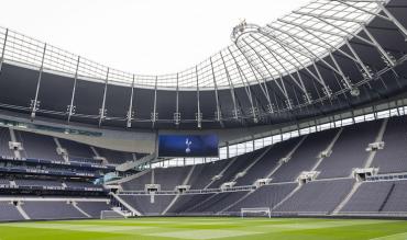 When did Spurs last win a trophy