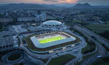 Benjamin Šeško plays for Slovenia at Ljubljana Stozice